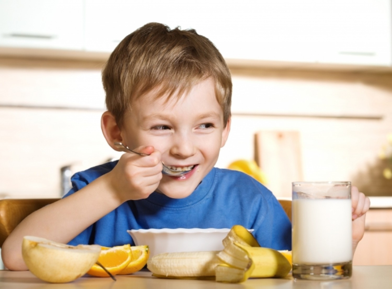 أهمية وجبة الإفطار للاطفال