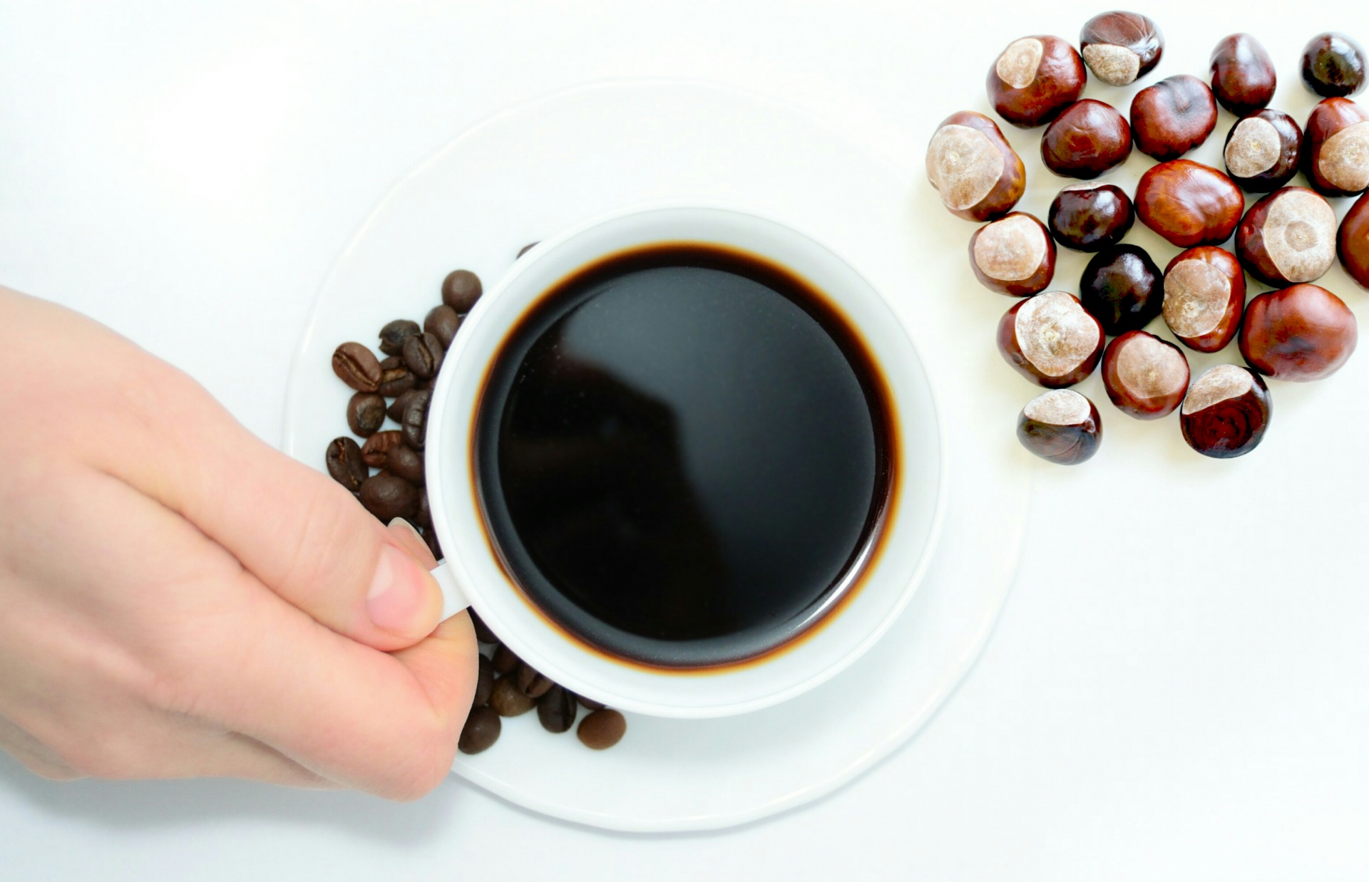أعراض الإفراط في شرب القهوة