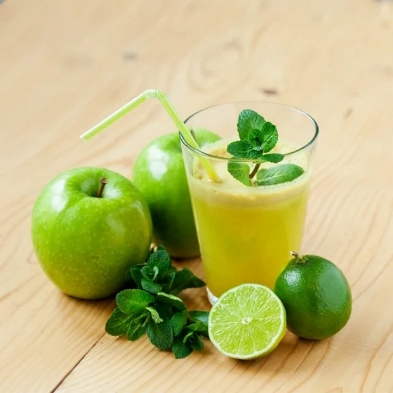 فوائد عصير التفاح والليمون