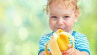 فوائد الموز للأطفال على الريق