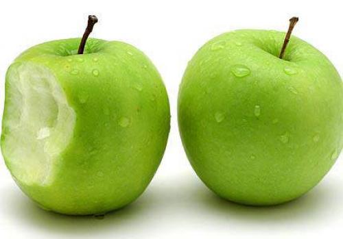 نسبة الحديد في التفاح الأخضر
