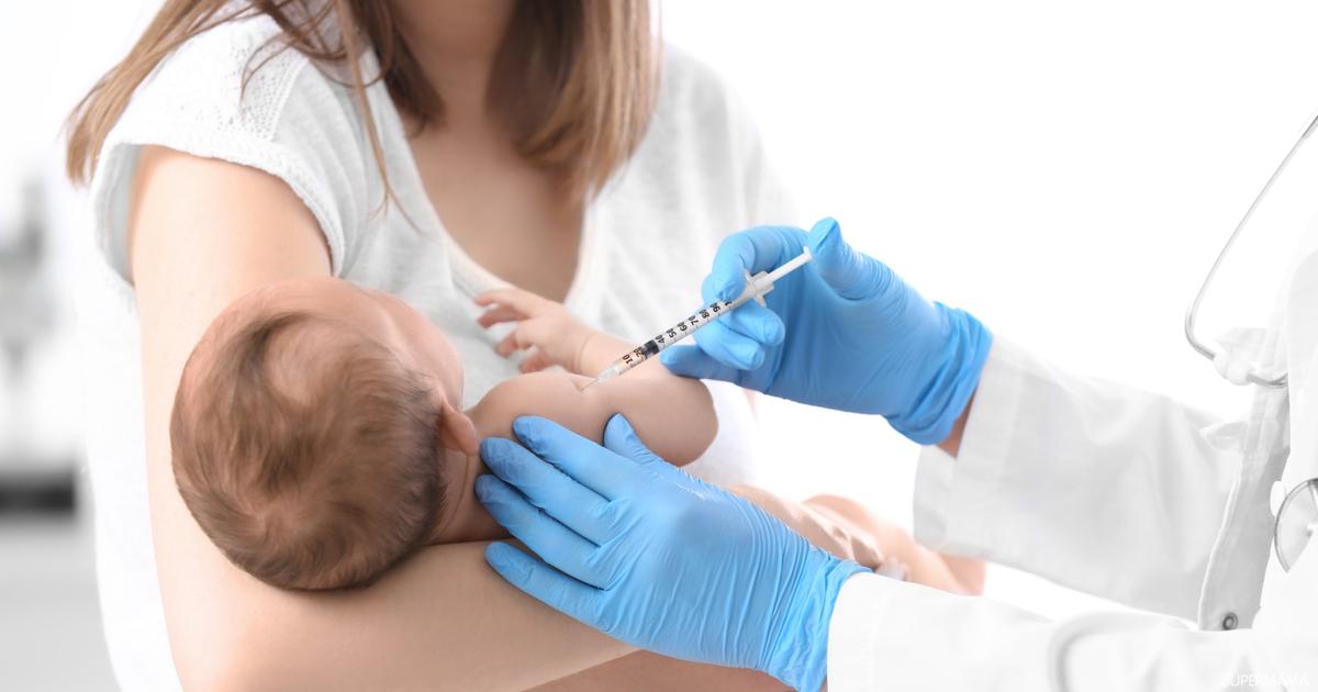 الفرق بين تطعيم الشهرين والاربع شهور