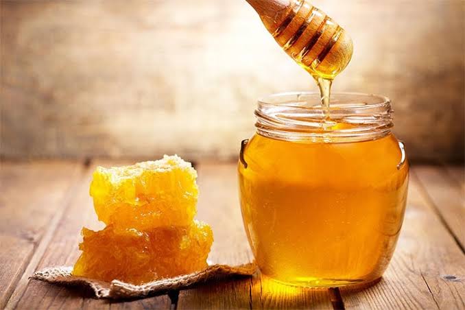 أضرار العسل للكبد