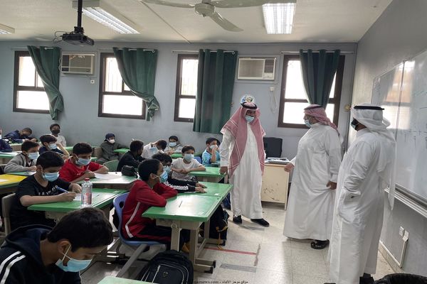 الفصل الدراسي الثاني كم شهر في السعودية
