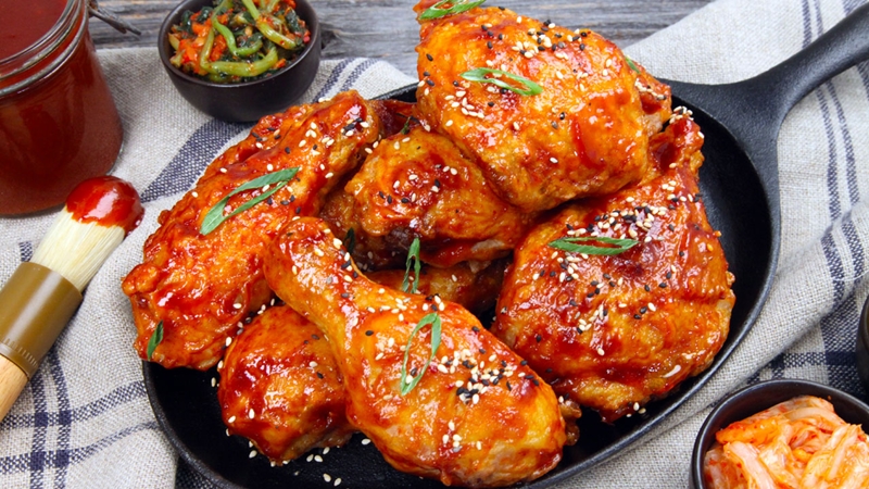 طريقة عمل الدجاج الكوري بصوص الصويا
